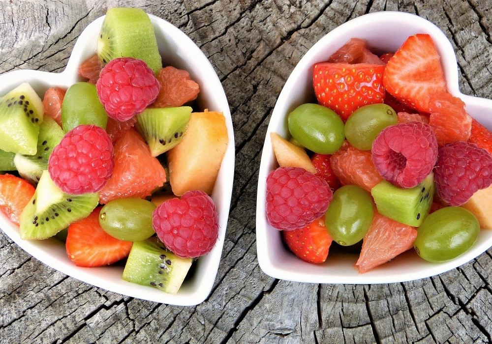 Frutta: fresca o secca purché se ne mangi L'importanza della frutta nella  dieta Healthy Fit